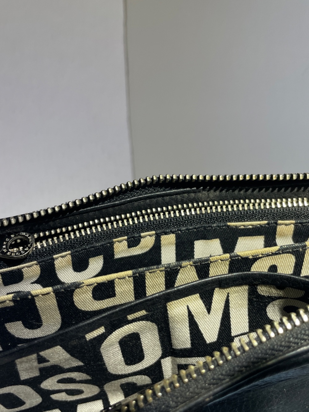 Marc Jacobs Black Leather Zip Wallet with Turn-Lock Accents - Flaws Present - Picture 9 of 12
